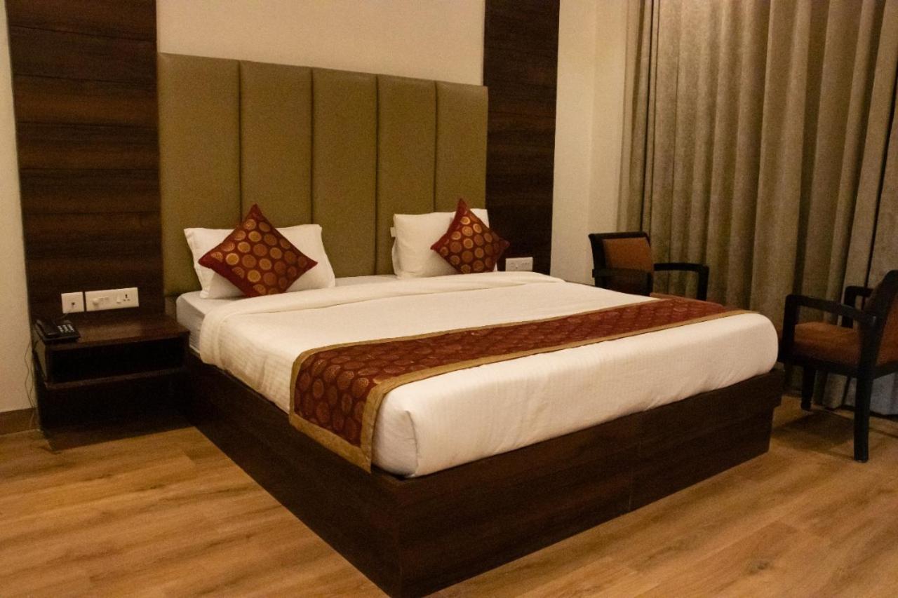 Sourav Park Inn 阿格拉 外观 照片